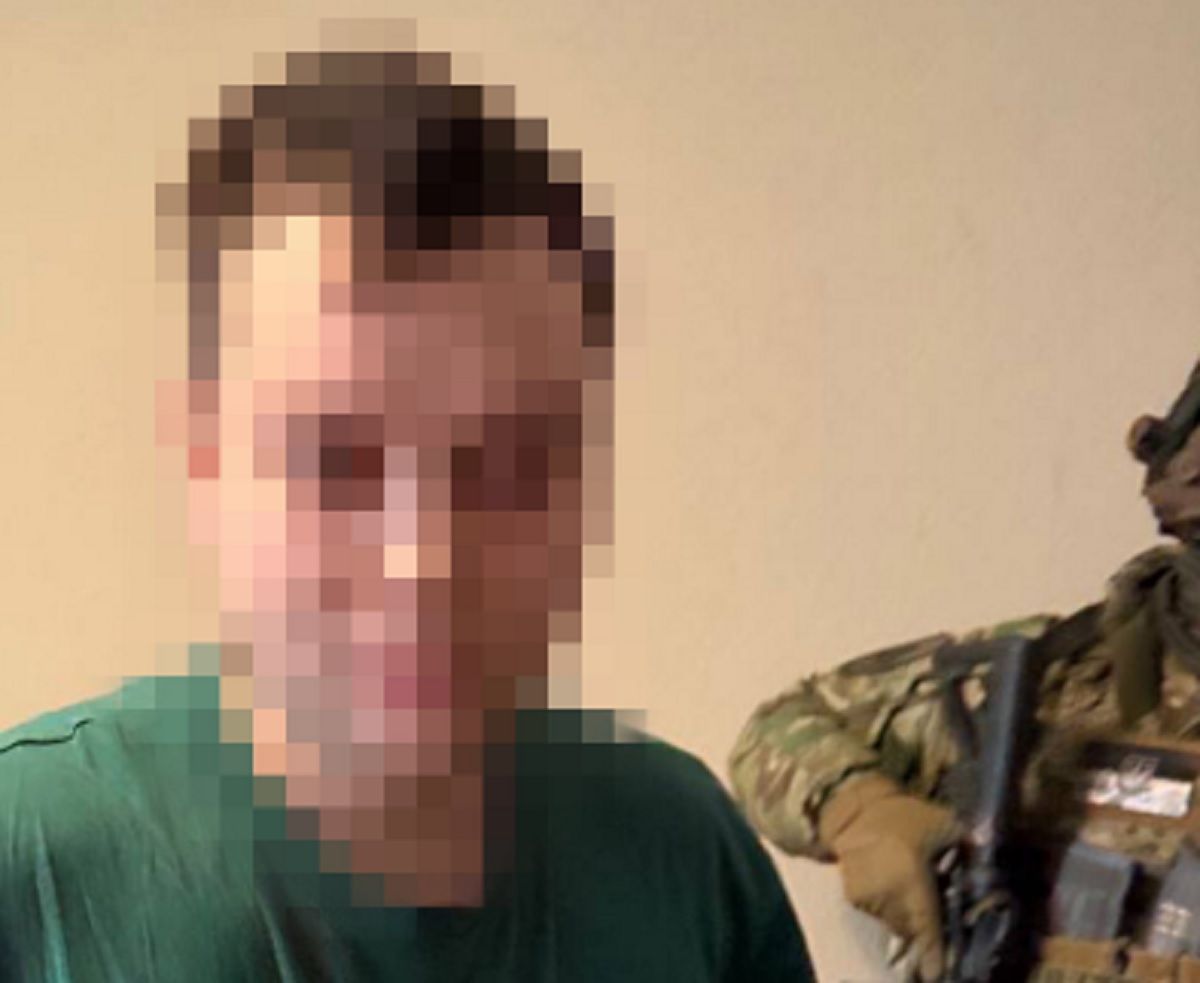 У Києві затримали 47-річного дезертира за підрив фургону біля об'єкта СБУ