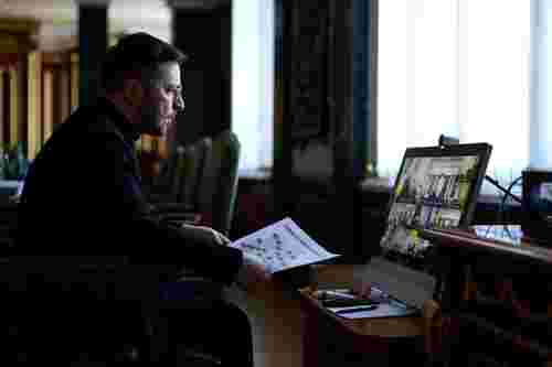 Зеленський доручив переговорній команді організувати зустріч з Путіним у Женеві