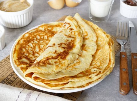 Солодкі чи солоні: 10 найкращих начинок для млинців