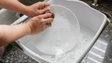 Як помити жирний посуд у холодній воді: перевірений лайфхак