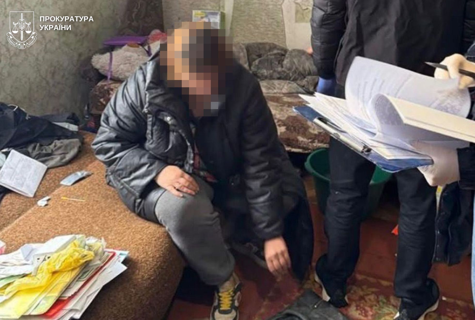 Шахрайка видавала себе за молоду дівчину у тіктоці