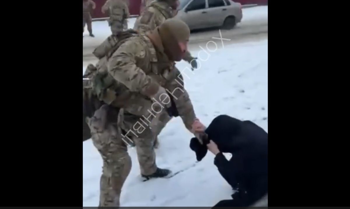 Під час затримання військового в СЗЧ на Буковині поліція застосувала зброю