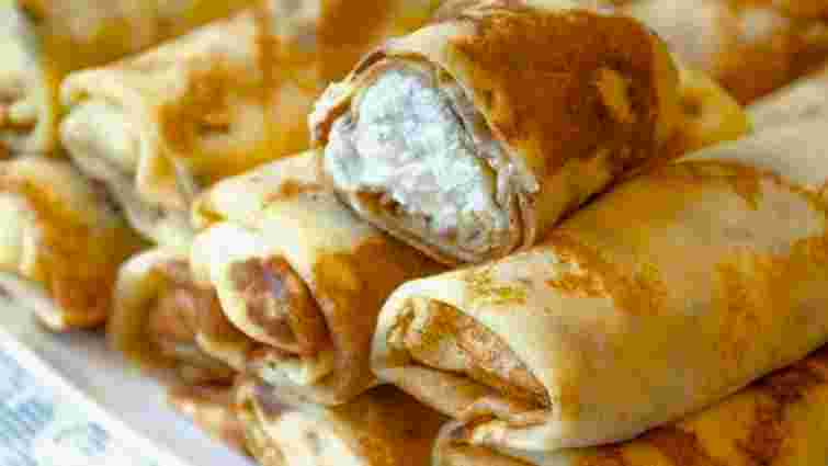 Густа і щільна: що додати в сирну начинку, щоб вареники трималися купи