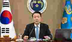 Експрезидента Південної Кореї засудили до довічного ув'язнення