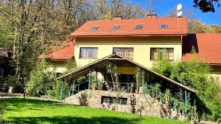 Депутату Закарпатської облради оголосили підозру у справі будівництва готелю Нестора Шуфрича