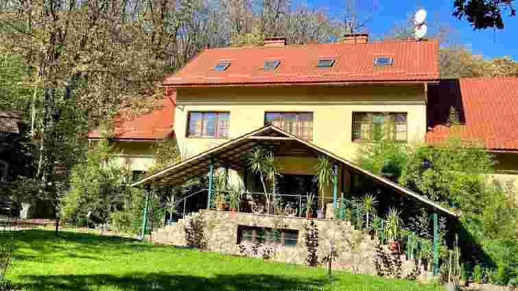 Депутату Закарпатської облради оголосили підозру у справі будівництва готелю Нестора Шуфрича