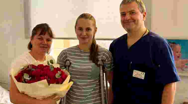 17-річна мешканка Львівщини отримала у ДТП важкий багатоуламковий перелом надколінка ноги