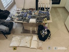 Мешканці Волині та Рівненщини організували продаж наркотиків на 5,7 млн грн