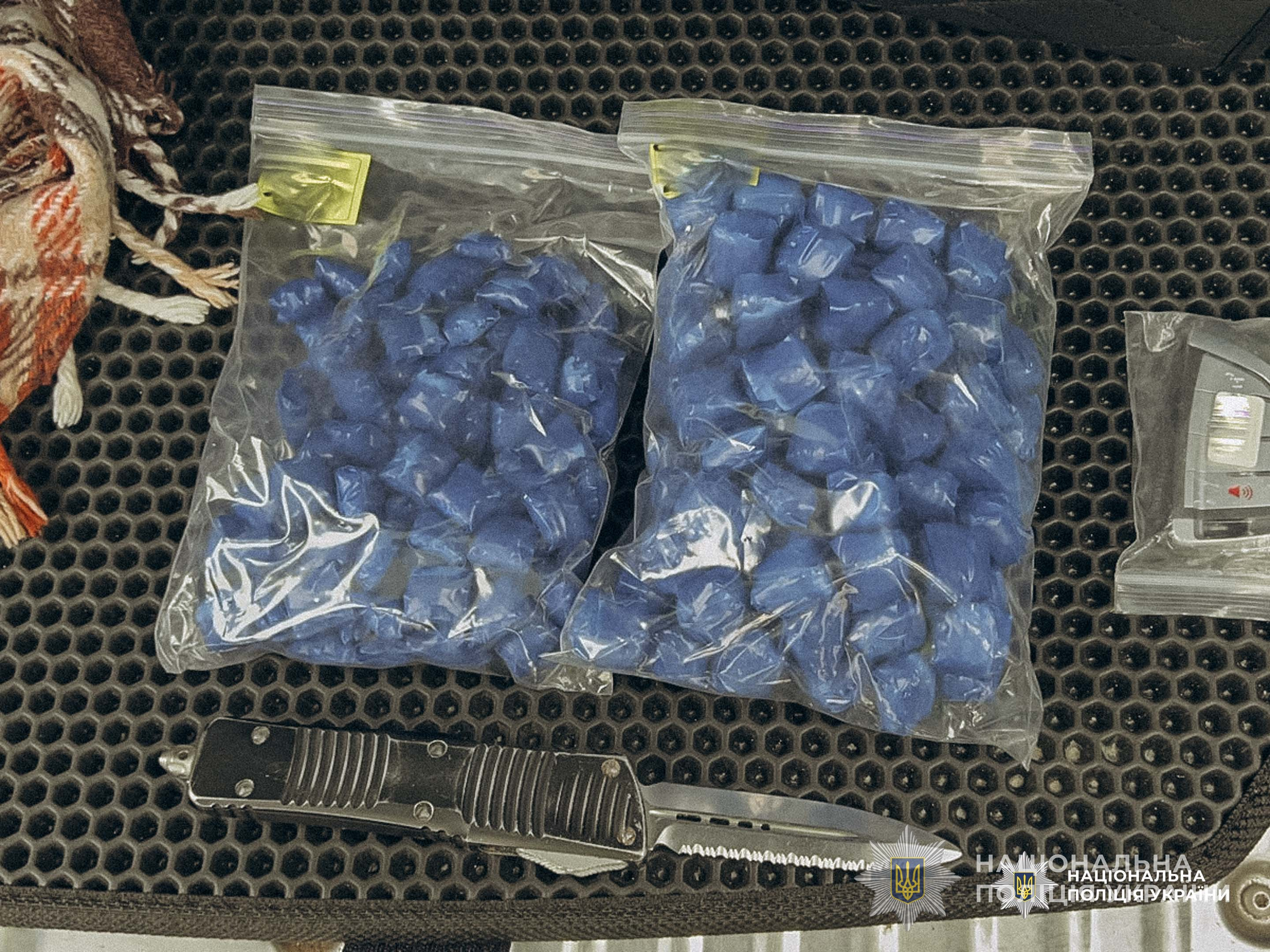 Результати обшуків (фото поліції)