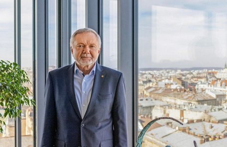 21-річний хакер викрав 127 млн грн із рахунків компаній Зіновія Козицького