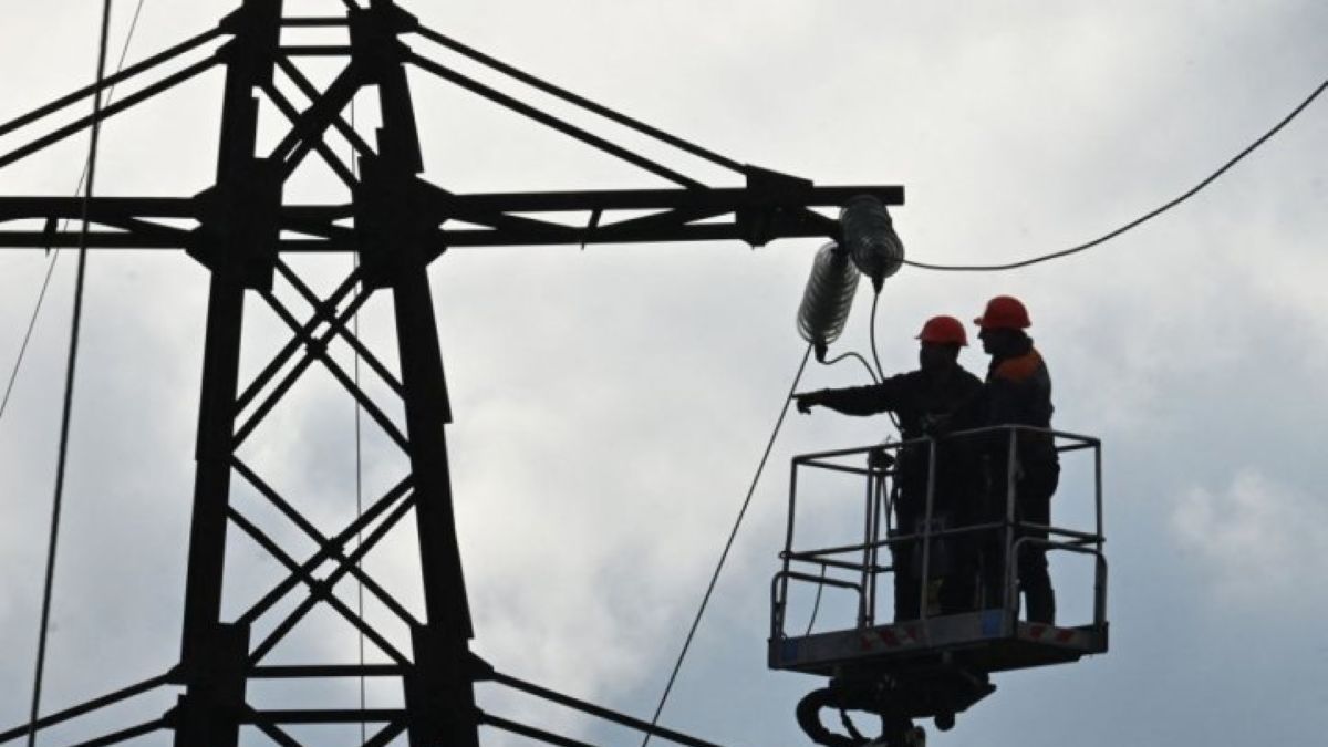 «Укренерго» пояснило наслідки припинення аварійного постачання електроенергії зі Словаччини