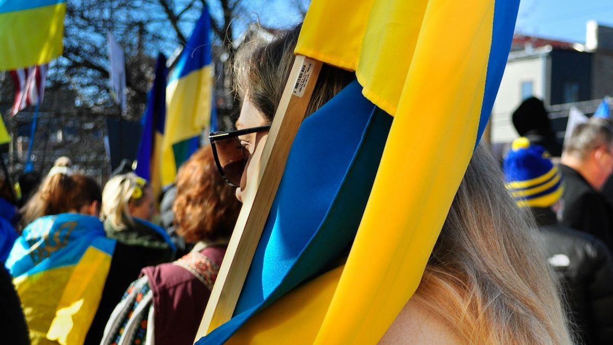 Відповідь мовознавців припинить суперечки: чи можна казати «річниця» війни