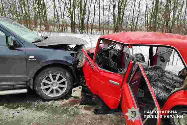 У ДТП на Хмельниччині загинули двоє людей, п'ятеро травмувалися