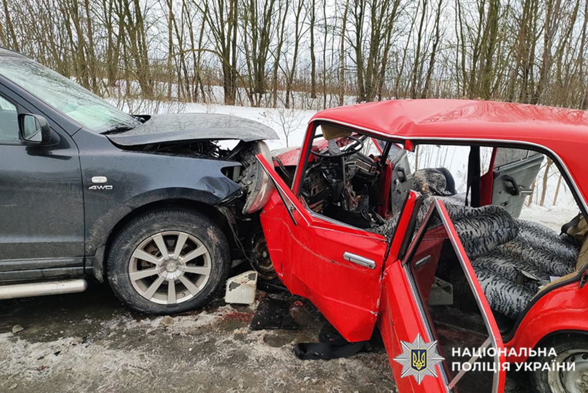 У ДТП на Хмельниччині загинули двоє людей, п'ятеро травмувалися