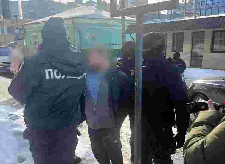 Затримали «смотрящого» за Тернополем, який знімав чоловіків з обліку в системі «Оберіг»