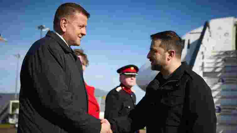 Володимир Зеленський розповів, чи звільнить Валерія Залужного через критику