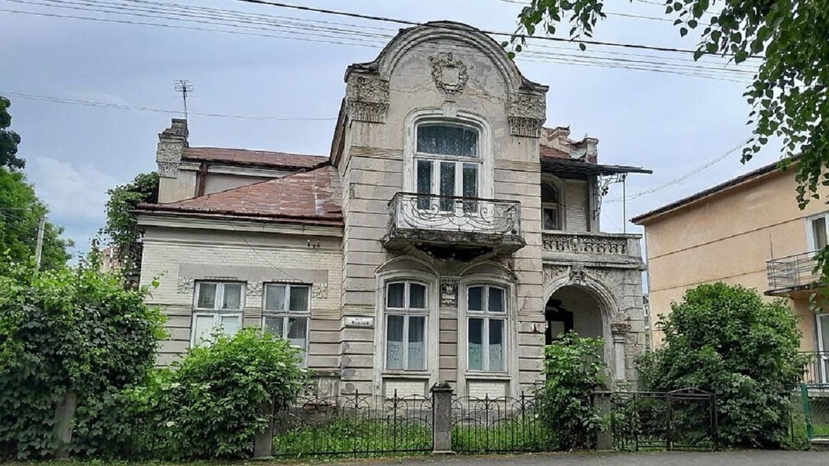 Будинок зі совами і химерами: історія вілли львівського адвоката в Надвірній