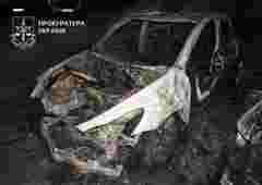 У Києві завербовані підлітки підпалювали електрокари Tesla