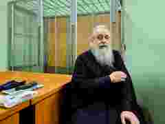 Підозрюваного у передачі росіянам локацій ЗСУ митрополита УПЦ МП звільнили з-під варти