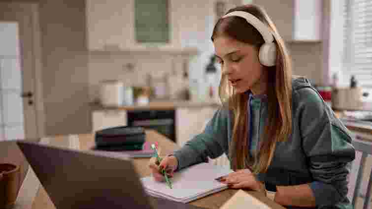 Як українським школярам вступити до вишів Європи: поради експертів