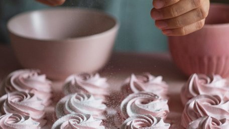 Ніжний, але дуже липкий: яких помилок ви припустилися при приготуванні зефіру