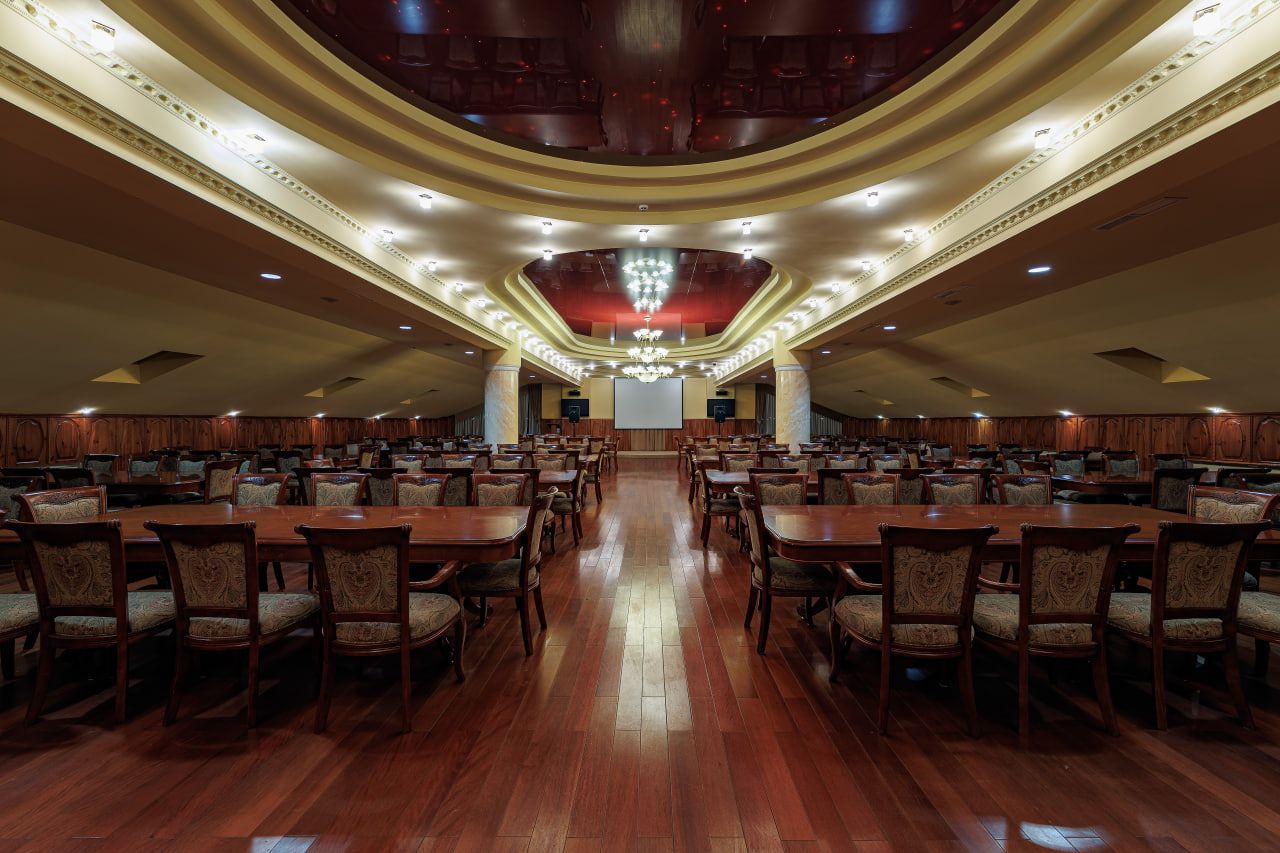 Зали для бізнес-зустрічей  / Фото «Плай»