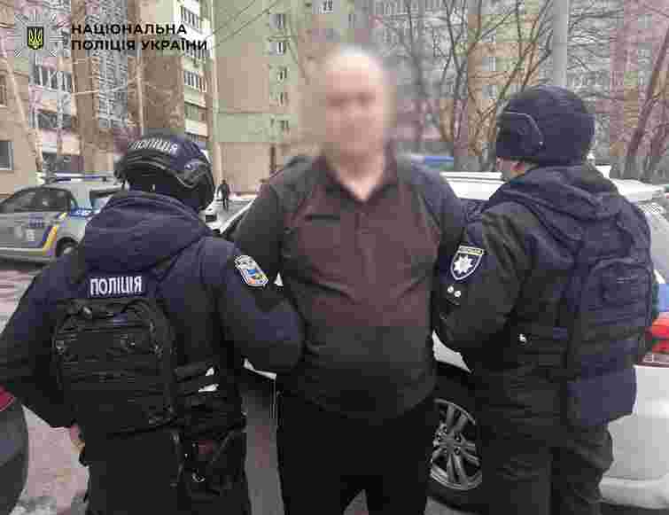 Поліція затримала дезертира, який на відео глузував з меморіалу загиблим військовим у Києві