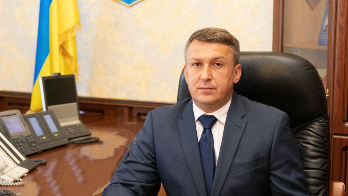 Ексголовного прокурора Прикарпаття викрили на систематичному хабарництві