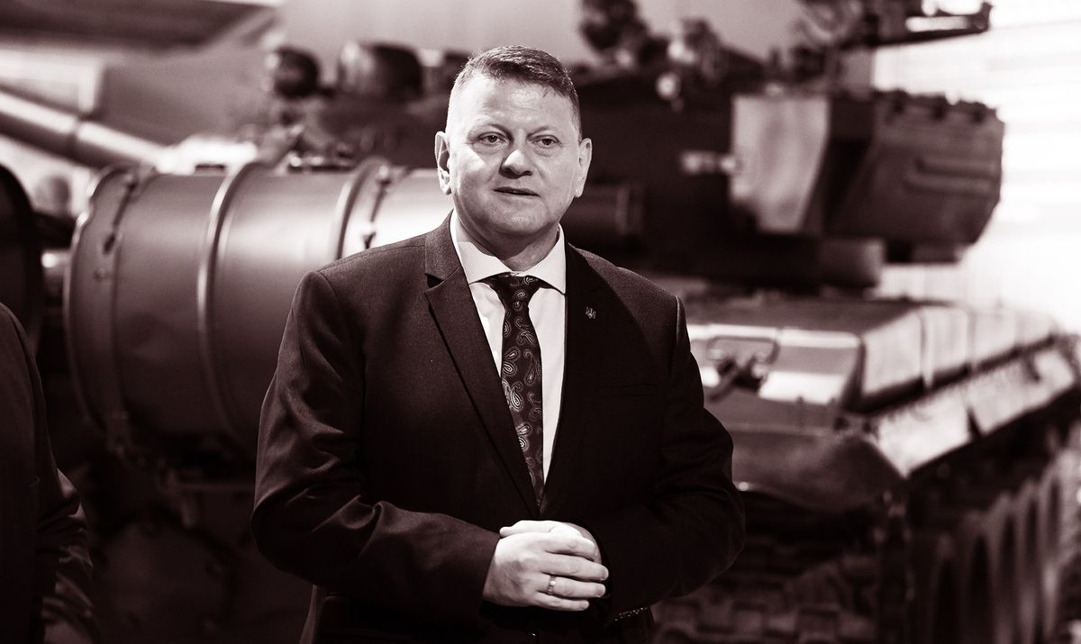 Між зовнішньою загрозою і внутрішньою інерцією