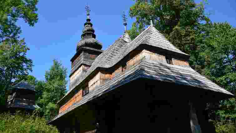 Львівські фахівці оцифрують 15 деревʼяних церков Закарпаття