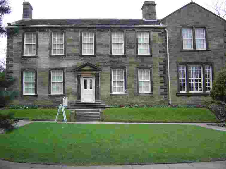 Надивившись «Буремного перевалу», туристи масово відвідують рідні місця сестер Бронте