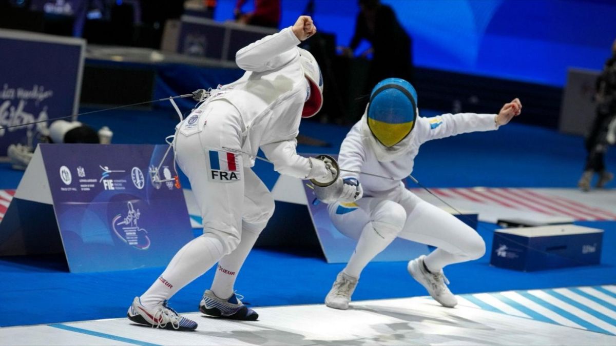 Львівські шпажистки здобули золоту та срібну медалі на юніорському чемпіонаті Європи