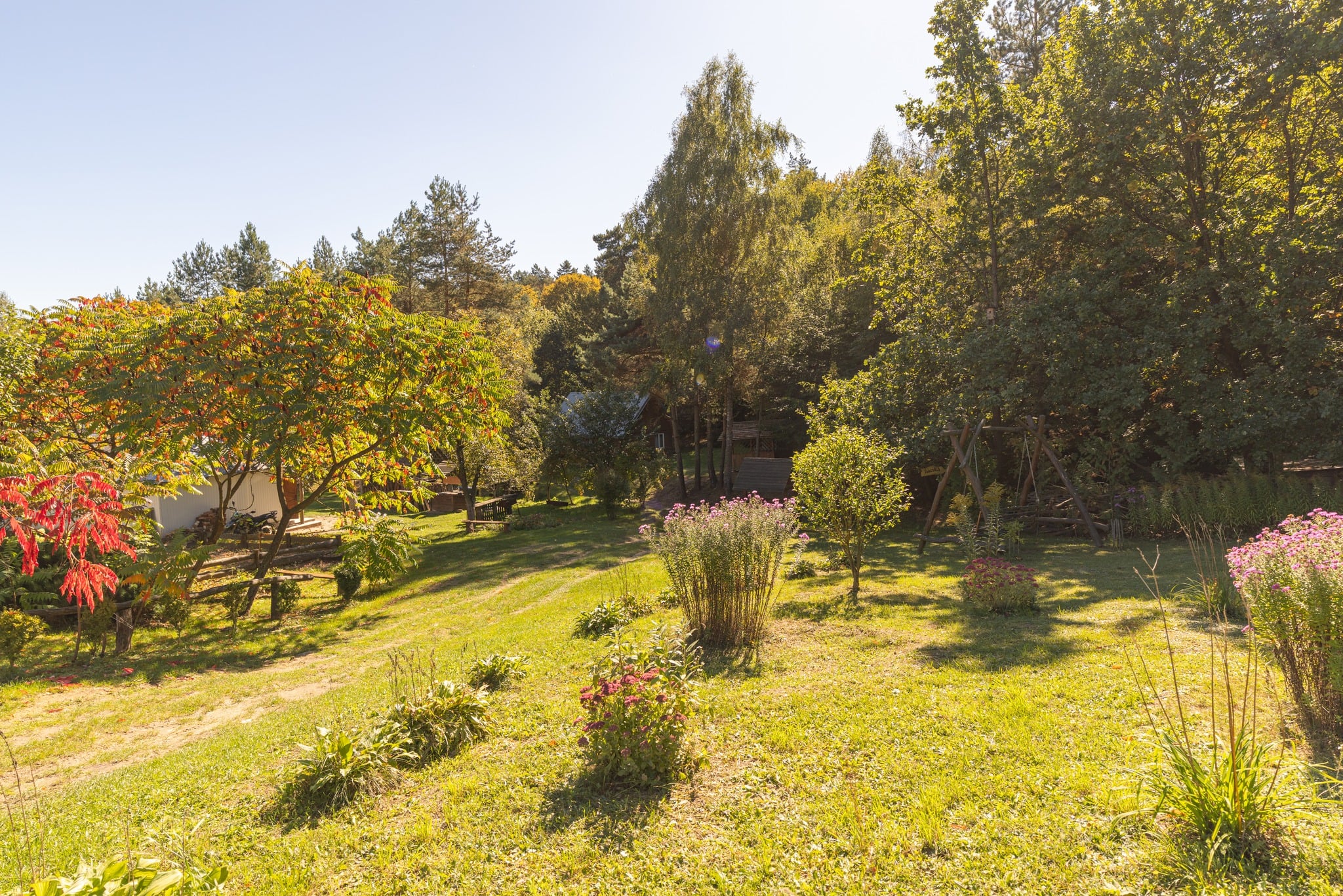 Відпочинкова локація «Оселя Розточчя» в Яворівському НПП (фото зі сторінки ЛОВА)