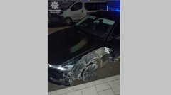 Під час втечі від патрульних п'яний водій Audi  врізався в огорожу в центрі Львова 