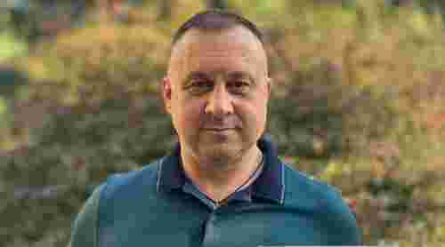 Суд арештував квартири в історичному центрі Ужгорода та елітні авто депутата від ОПЗЖ