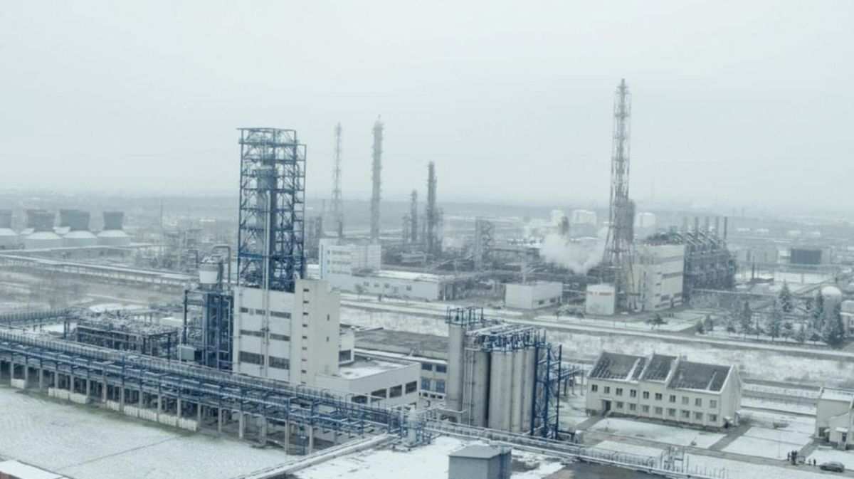 Суд почав процедуру банкрутства заводу «Карпатнафтохім» через 1,6 млрд грн боргів
