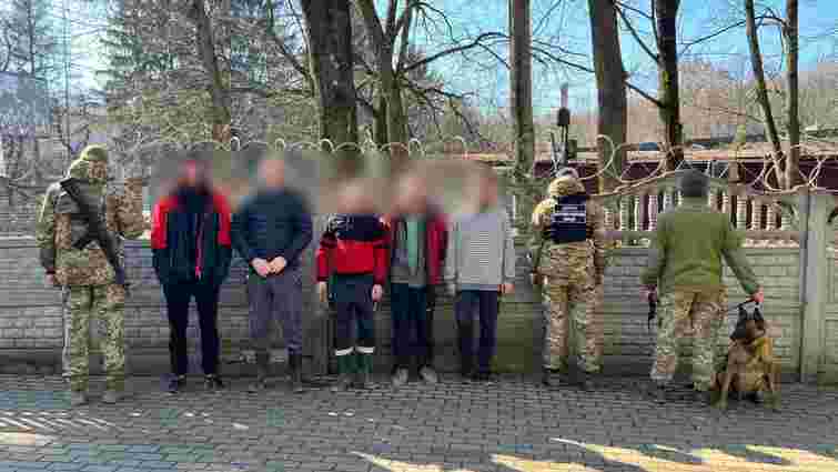 Під час спроби втечі в ЄС затримали бригаду будівельників із Закарпаття