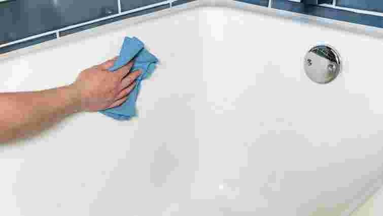 Спирт і перекис водню вам допоможуть: що робити, якщо на ванні з'явилась іржа