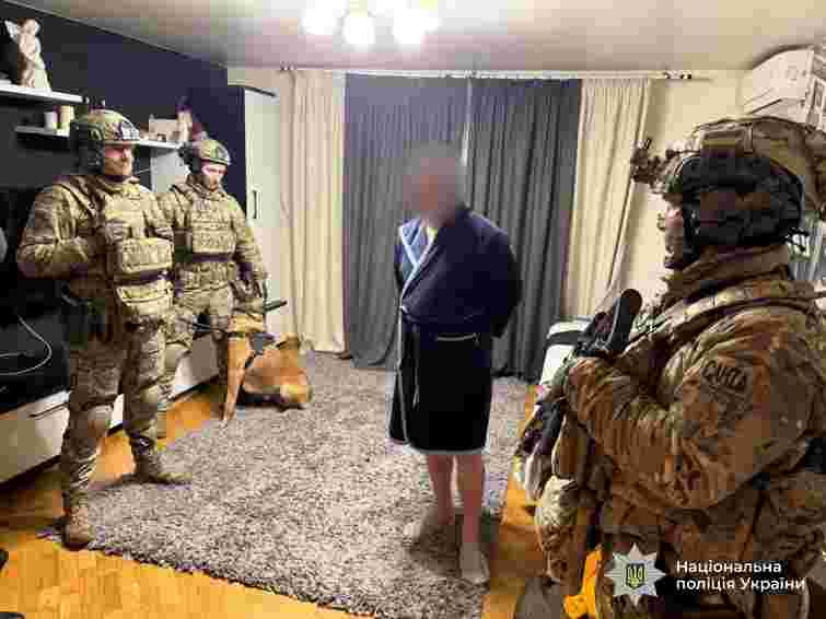 СБУ затримала аферистів, які привласнили квартиру померлої мешканки Франківська