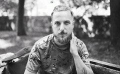 «Всередині нового Розстріляного Відродження»