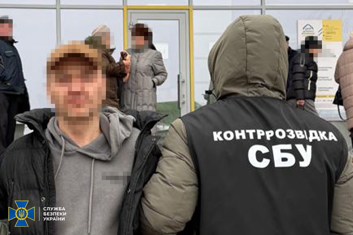 У Кропивницькому затримали російського агента на спробі зареєструвати 11 терміналів Starlink