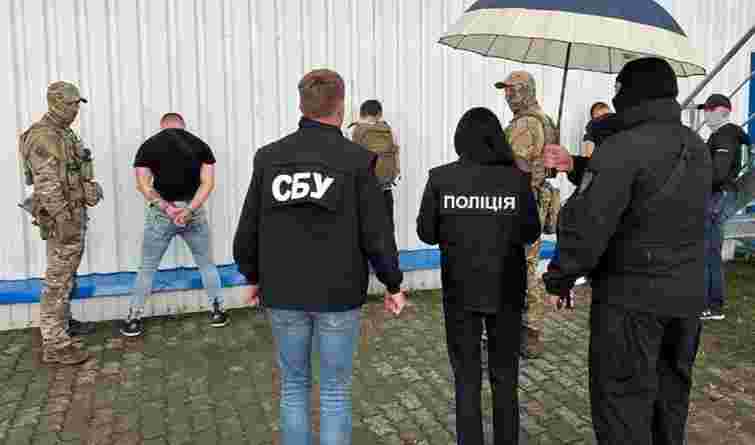 Львівський суд виніс вирок учаснику банди за вимагання 4 тис. доларів фіктивного боргу