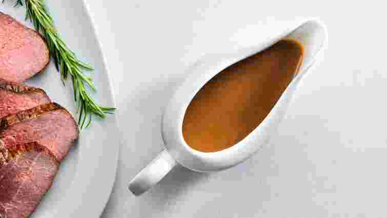 Гладка, однорідна і без жодної грудочки: як приготувати ідеальну підливу