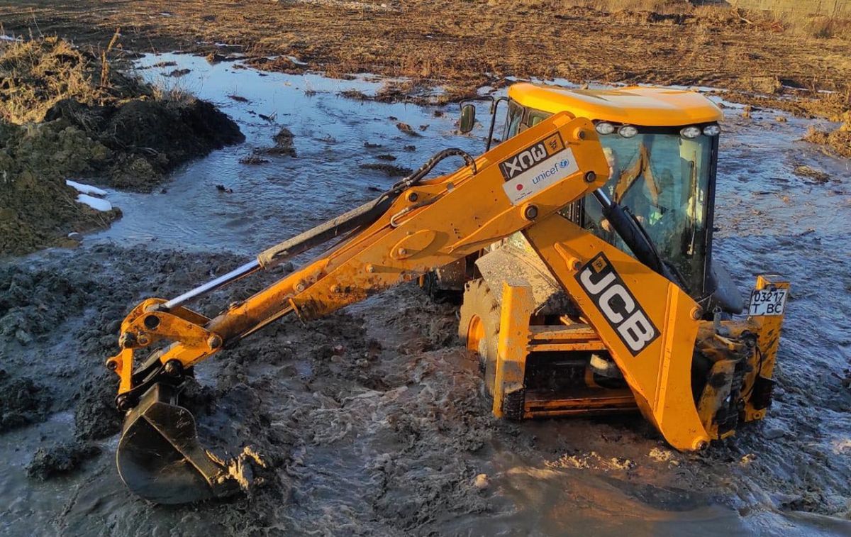 Поліція розслідує пошкодження магістрального водопроводу за участі м’ясопереробної компанії 