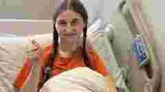 Гінекологи Львова видалили 17-річній дівчині кісту, яка за об’ємом була як трилітрова банка 