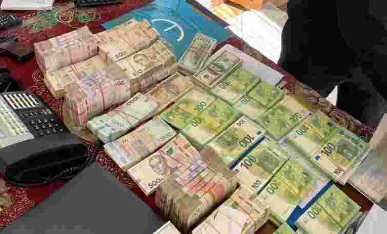 Львів’янку зобов’язали сплатити 13 млн грн податків за продаж колекційних монет