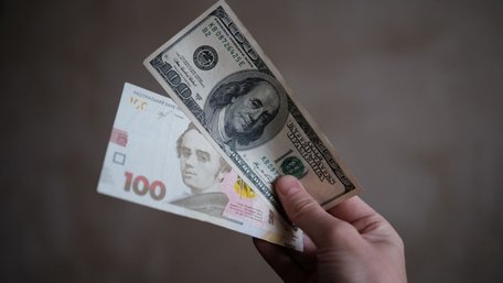 Що буде з курсом гривні навесні: в НБУ пояснили ситуацію на валютному ринку