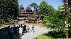 У Львові подорожчали вхідні квитки у Шевченківський гай