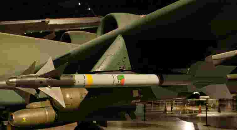 Напередодні зимових атак РФ в України був дефіцит ракет до винищувачів F-16 