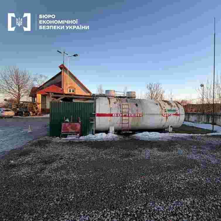 На Прикарпатті демонтували низку АЗС з нелегальним бензином 